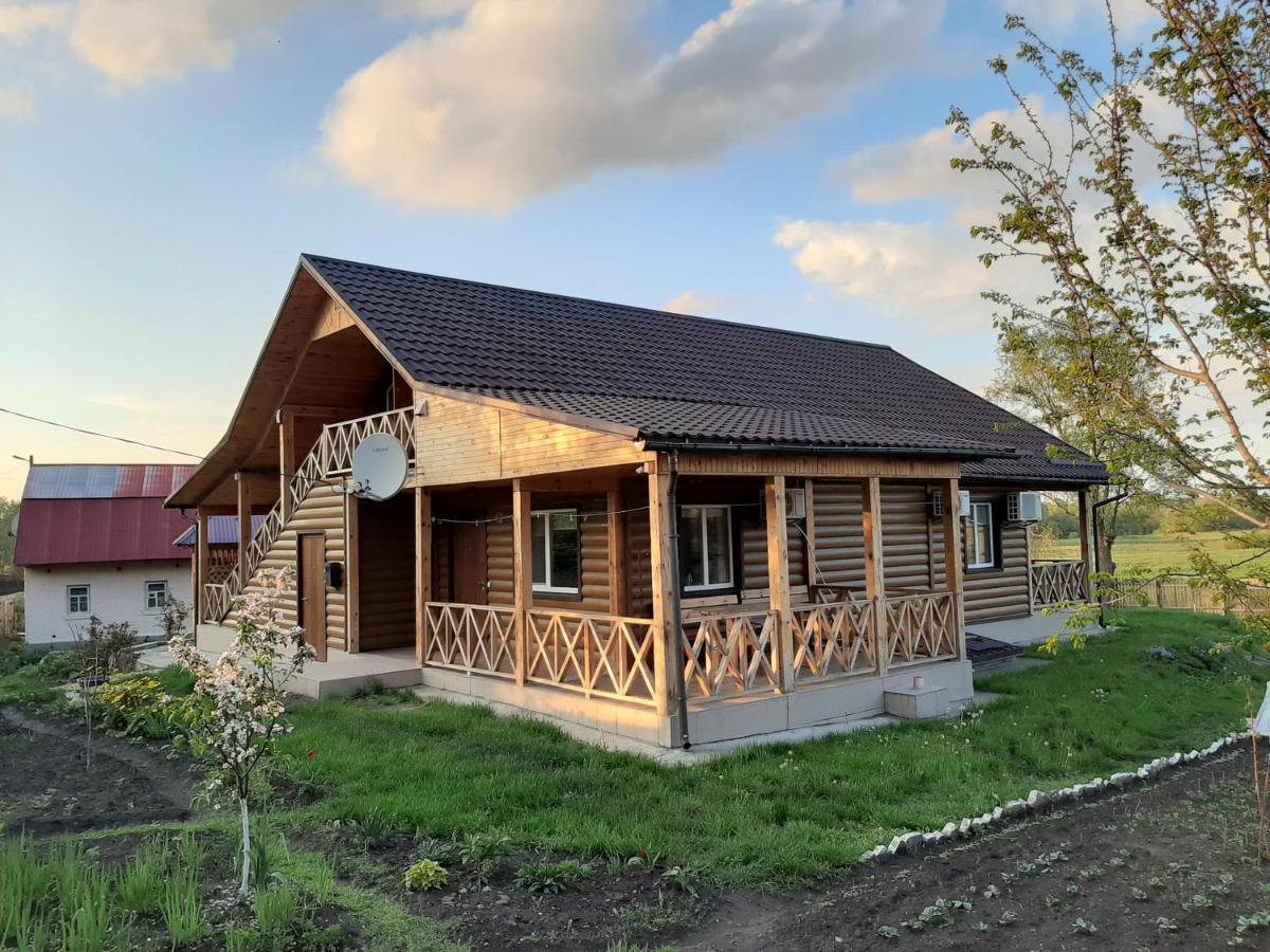 Гостьовий Дім На Герцена Guest Hous On Gertsena Hotel Novhorod-Siverskyi Ngoại thất bức ảnh